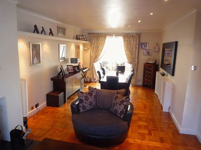  Image of 3 bedroom Semi-Detached house for sale in Pontypridd Road Barry CF62 at Pontypridd Road  Barry, CF62 7LW