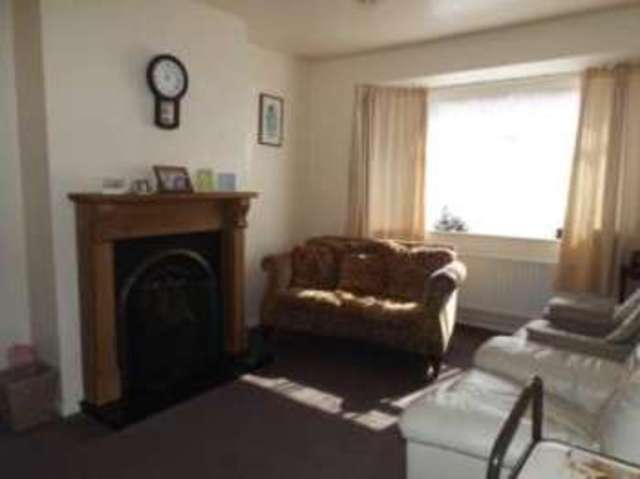  Image of 2 bedroom Bungalow for sale in Pembroke Road Parkstone Poole BH12 at Poole Dorset Wallisdown, BH12 2HS