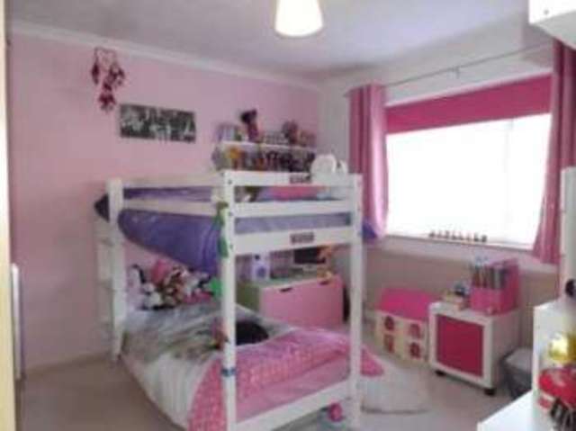 Image of 1 bedroom Flat for sale in Aspen Gardens Poole BH12 at Poole Dorset Wallisdown, BH12 4DG