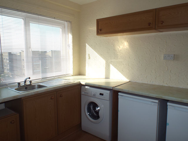  Image of 2 bedroom Flat to rent in Portland Place Hamilton ML3 at Hamilton South Lanarkshire South Lanarkshire, ML3 7LA