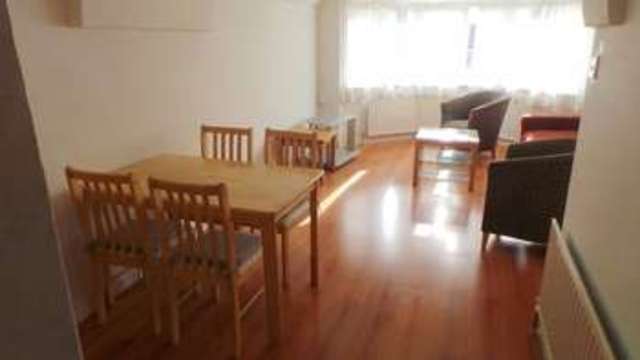  Image of 3 bedroom Flat to rent in Portnall Road London W9 at Portnall Road  Queens Park, W9 3BL