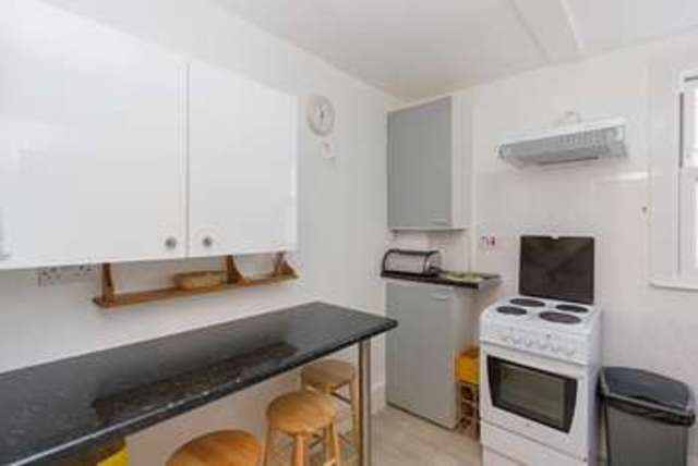  Image of 3 bedroom Flat to rent in Portnall Road London W9 at Portnall Road  Queens Park, W9 3BL