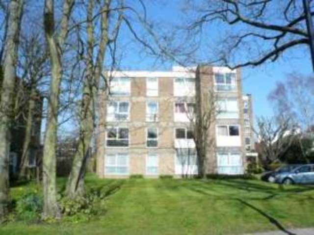  Image of Detached house for sale in Fortis Green London N2 at Fortis Green London Fortis Green, N2 9ET