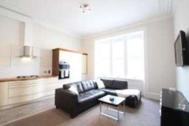  Image of 3 bedroom Flat for sale in Quarry Street Hamilton ML3 at Hamilton South Lanarkshire Hamilton, ML3 7AG