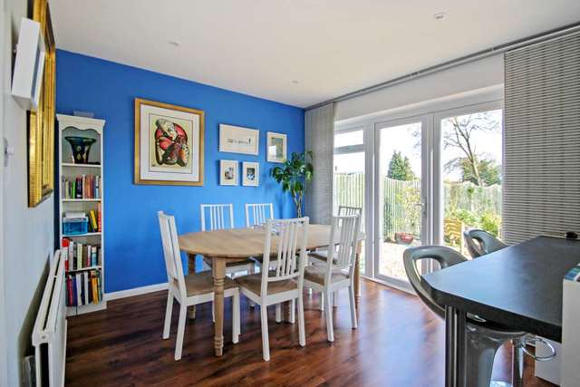  Image of 5 bedroom Detached house for sale in Queen Street Pitstone Leighton Buzzard LU7 at Queen Street Pitstone Leighton Buzzard, LU7 9AU