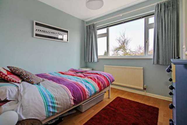  Image of 5 bedroom Detached house for sale in Queen Street Pitstone Leighton Buzzard LU7 at Queen Street Pitstone Leighton Buzzard, LU7 9AU