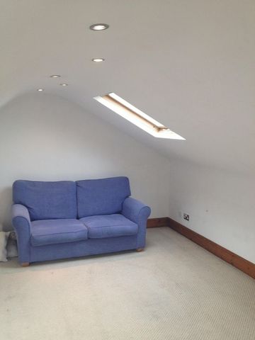  Image of 3 bedroom Flat to rent in Queens Drive Wavertree Liverpool L15 at Queens Drive Wavertree Liverpool, L15 7NE