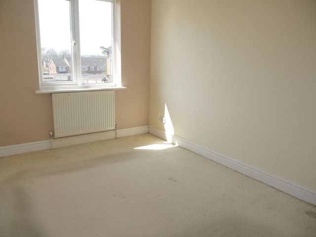  Image of 3 bedroom Detached house for sale in Ravensbourne Road Aylesbury HP21 at Ravensbourne Road  Aylesbury, HP21 9TG