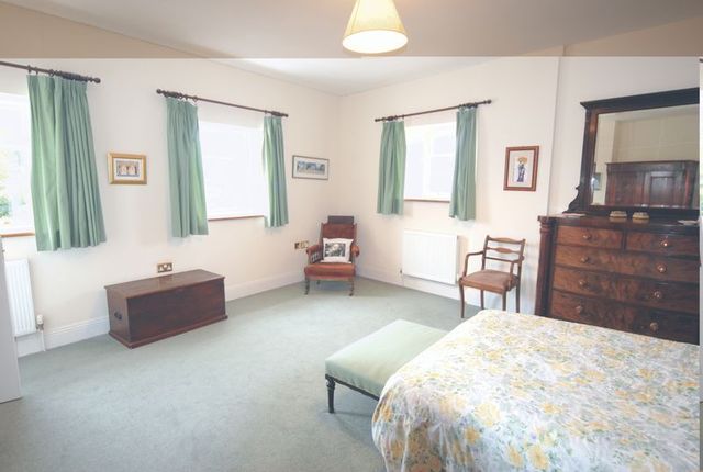  Image of 4 bedroom Semi-Detached house for sale in Red Lion Court Somerton TA11 at Red Lion Court  Somerton, TA11 7PH