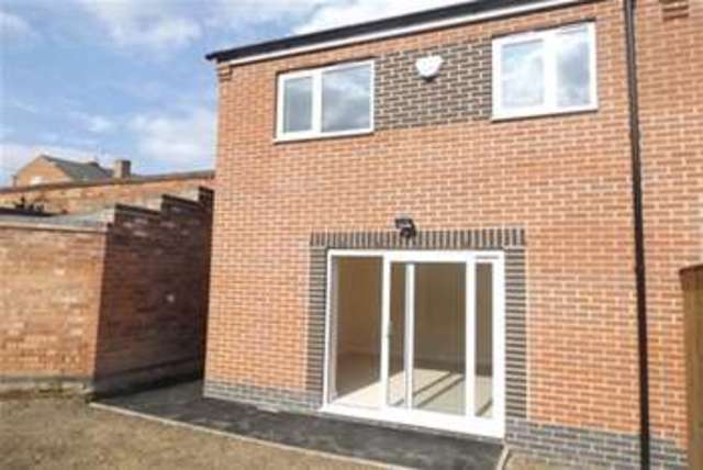  Image of 3 bedroom Detached house to rent in Regent Street Beeston Nottingham NG9 at Nottingham, NG9 2EA