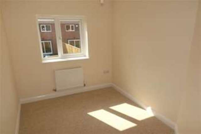  Image of 3 bedroom Detached house to rent in Regent Street Beeston Nottingham NG9 at Nottingham, NG9 2EA