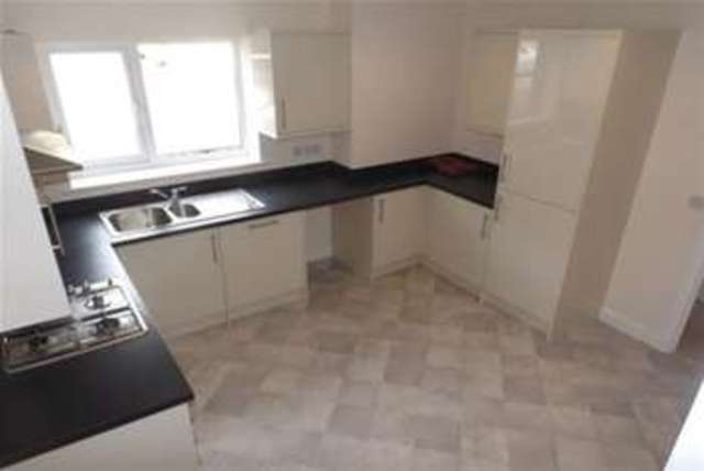  Image of 3 bedroom Detached house to rent in Regent Street Beeston Nottingham NG9 at Nottingham, NG9 2EA