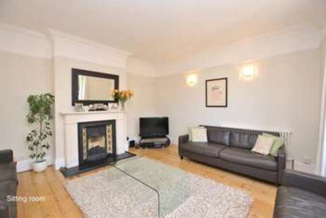  Image of 4 bedroom Detached house for sale in Ridgeway Road Redhill RH1 at Redhill Surrey, RH1 6PQ