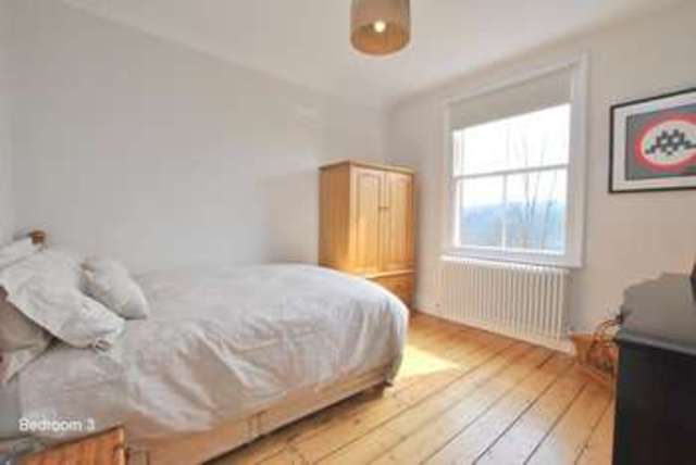  Image of 4 bedroom Detached house for sale in Ridgeway Road Redhill RH1 at Redhill Surrey, RH1 6PQ