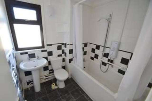  Image of 3 bedroom Terraced house to rent in Ridley Road Bury St. Edmunds IP33 at Bury St. Edmunds Westley, IP33 3HZ