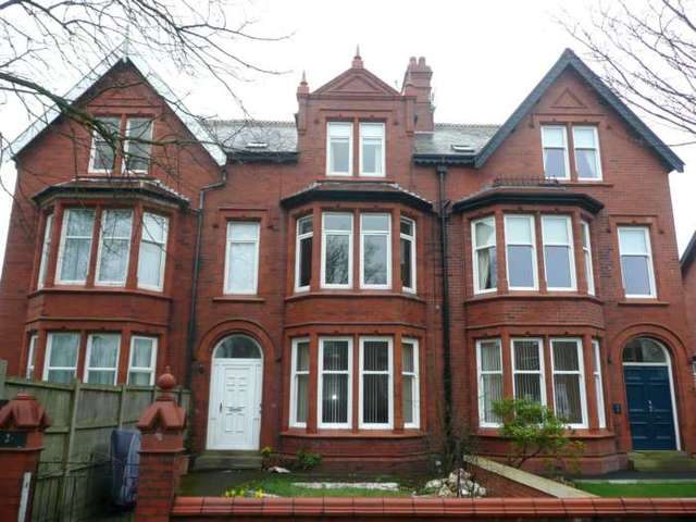  Image of 2 bedroom Flat to rent in Riversleigh Avenue Lytham St. Annes FY8 at Riversleigh Avenue Lytham Lytham St Annes, FY8 5QZ