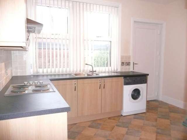  Image of 2 bedroom Flat to rent in Riversleigh Avenue Lytham St. Annes FY8 at Riversleigh Avenue Lytham Lytham St Annes, FY8 5QZ