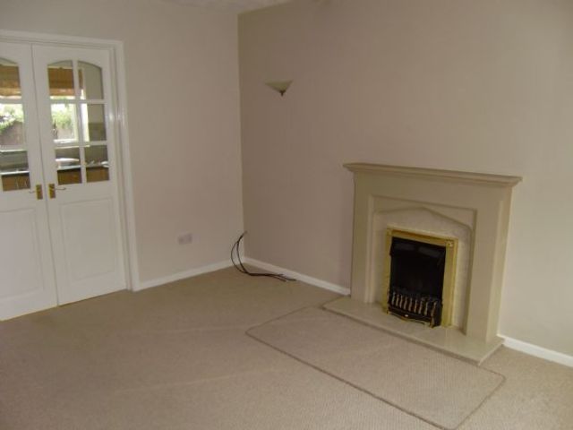  Image of 2 bedroom Semi-Detached house to rent in Robin Court Kidderminster DY10 at Robin Court  Kidderminster, DY10 4UJ