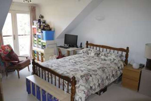  Image of 3 bedroom Town House to rent in Rock Mill Lane Leamington Spa CV32 at Leamington Spa, CV32 6AP