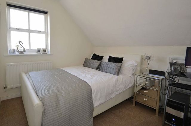  Image of 4 bedroom Detached house for sale in Roding Gardens Loughton IG10 at Roding Gardens  Loughton, IG10 3NH