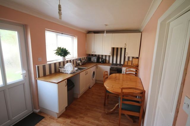  Image of 3 bedroom Semi-Detached house to rent in Rodsley Crescent Littleover Derby DE23 at Rodsley Crescent Littleover Derby, DE23 2NY