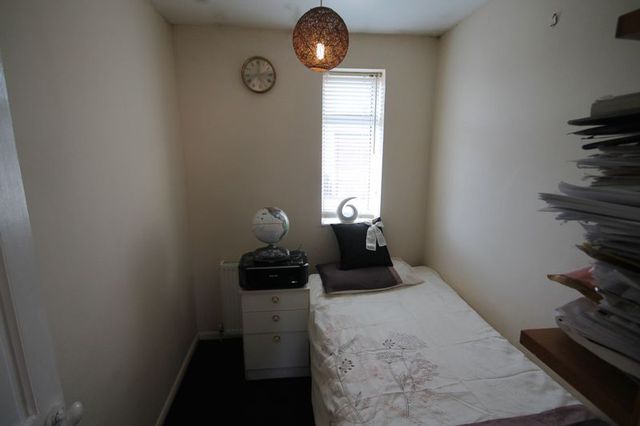  Image of 3 bedroom Semi-Detached house to rent in Rodsley Crescent Littleover Derby DE23 at Rodsley Crescent Littleover Derby, DE23 2NY