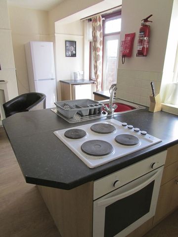  Image of 1 bedroom Semi-Detached house to rent in Rosemary Avenue Worcester WR2 at Rosemary Avenue  Worcester, WR2 5HE