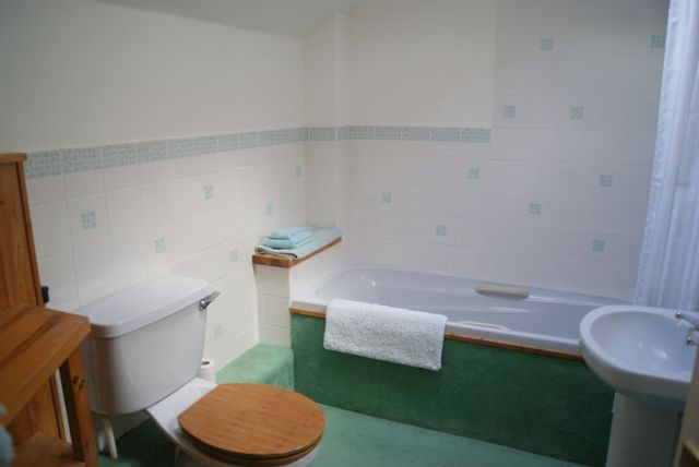  Image of 2 bedroom Property for sale in Sandringham Close Evesham WR11 at Sandringham Close  Evesham, WR11 4QW