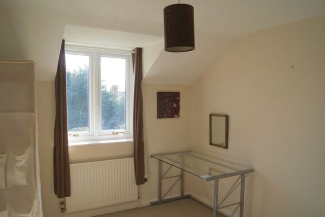  Image of 2 bedroom Property for sale in Sandringham Close Evesham WR11 at Sandringham Close  Evesham, WR11 4QW