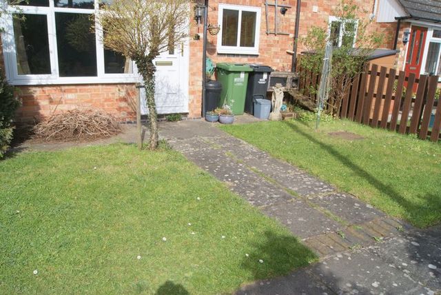  Image of 2 bedroom Property for sale in Sandringham Close Evesham WR11 at Sandringham Close  Evesham, WR11 4QW