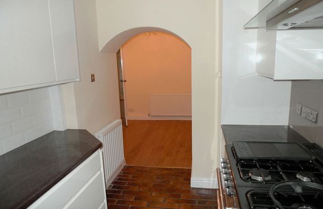  Image of 2 bedroom Cottage to rent in School Street Bromley Cross Bolton BL7 at School Street  Bromley Cross, BL7 9DH