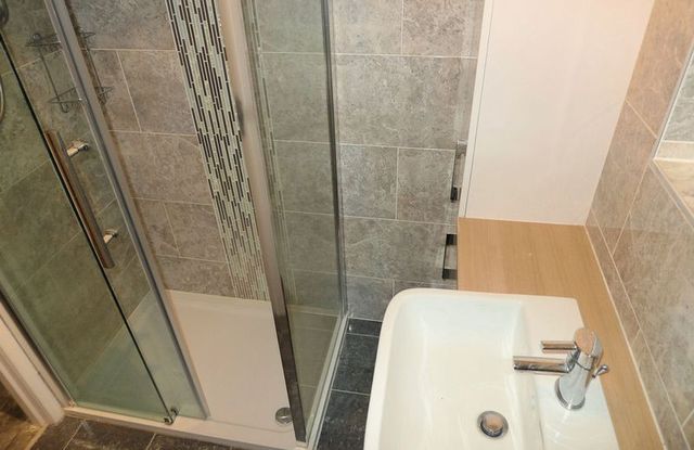  Image of 2 bedroom Cottage to rent in School Street Bromley Cross Bolton BL7 at School Street  Bromley Cross, BL7 9DH