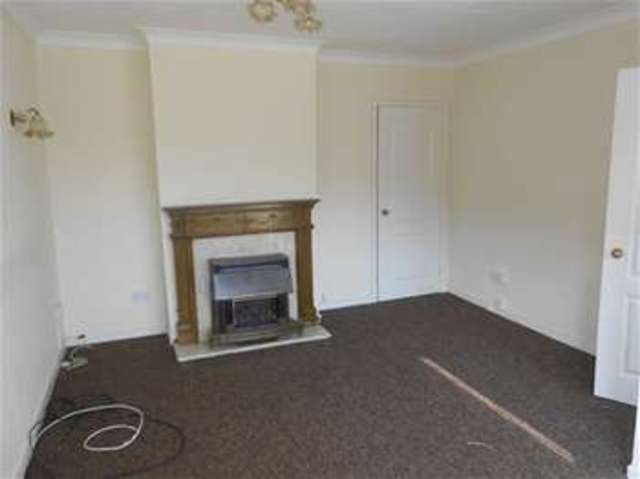  Image of 3 bedroom Terraced house to rent in Selby Way Walsall WS3 at Bloxwich, WS3 2RS