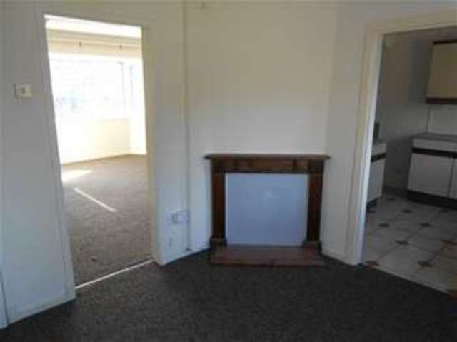  Image of 3 bedroom Terraced house to rent in Selby Way Walsall WS3 at Bloxwich, WS3 2RS