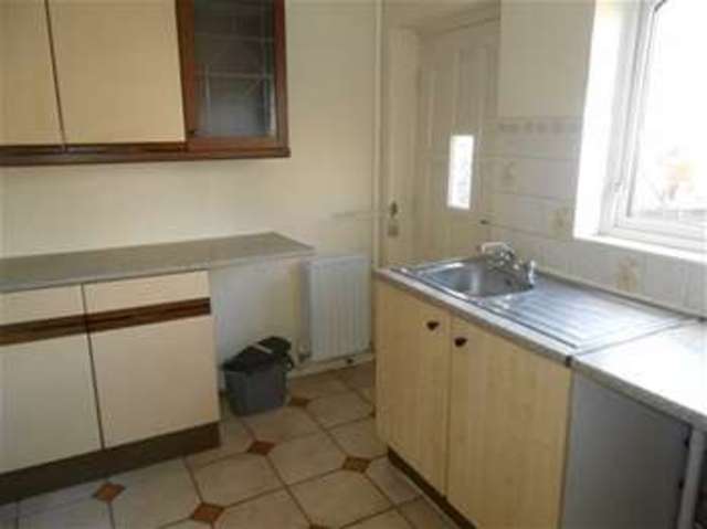  Image of 3 bedroom Terraced house to rent in Selby Way Walsall WS3 at Bloxwich, WS3 2RS