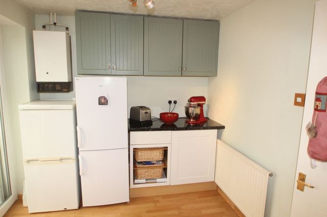  Image of 2 bedroom Terraced house to rent in Severn Road Maidenbower Crawley RH10 at Severn Road Maidenbower Crawley, RH10 7ZF