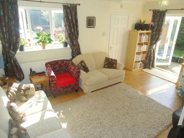  Image of 2 bedroom Terraced house for sale in Sherwood Place Hemel Hempstead HP2 at Sherwood Place  Hemel Hempstead, HP2 6PS