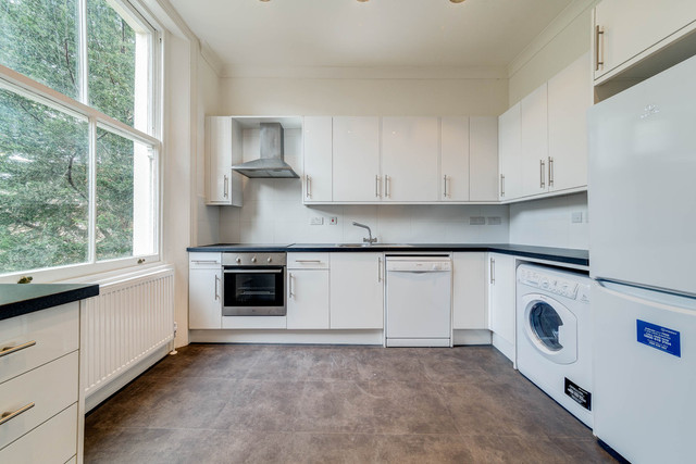  Image of 4 bedroom Apartment to rent in Shirland Road London W9 at Shirland Road Maida Vale London, W9 2EL