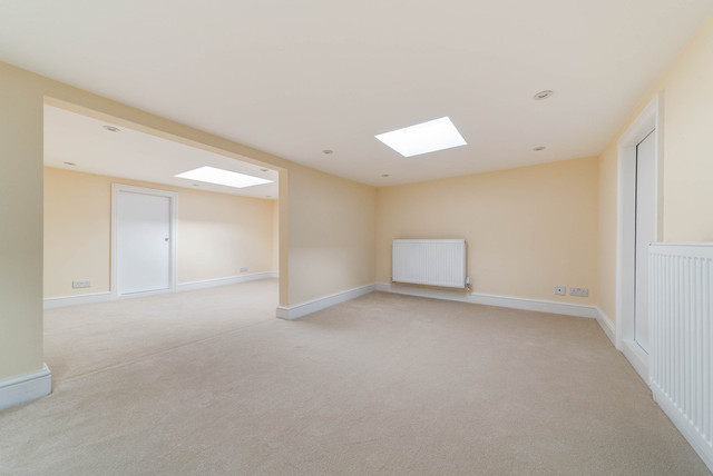  Image of 4 bedroom Apartment to rent in Shirland Road London W9 at Shirland Road Maida Vale London, W9 2EL