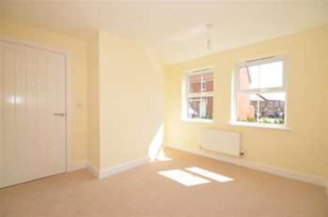  Image of 4 bedroom Detached house for sale in Skylark Avenue Emsworth PO10 at Emsworth Hampshire Emsworth, PO10 7GB