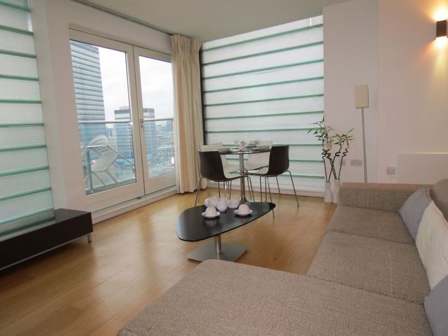  Image of 2 bedroom Apartment to rent in Goulden Street Manchester M4 at 49 Goulden Street  Manchester City, M4 5EH