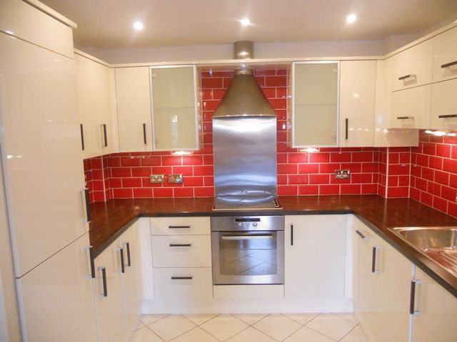  Image of 2 bedroom Flat to rent in Somerhill Avenue Hove BN3 at Somerhill Avenue  Hove, BN3 1RW