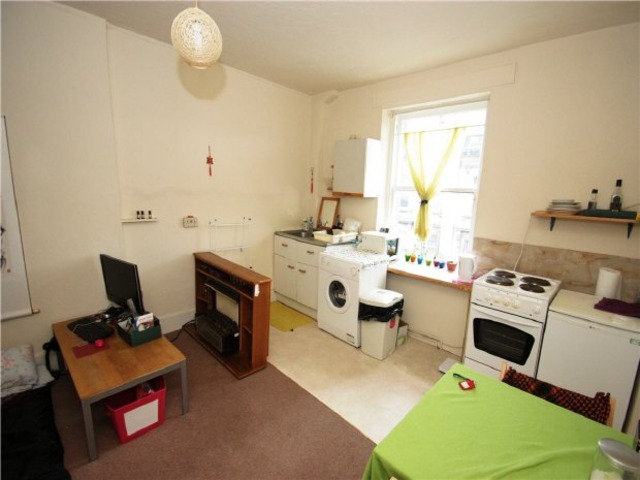  Image of 1 bedroom Flat to rent in South Bridge Edinburgh EH1 at Edinburgh, EH1 1LL