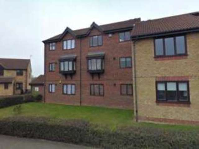  Image of 2 bedroom Flat for sale in Elmdon Road South Ockendon RM15 at South Ockendon Essex South Ockendon, RM15 5BF