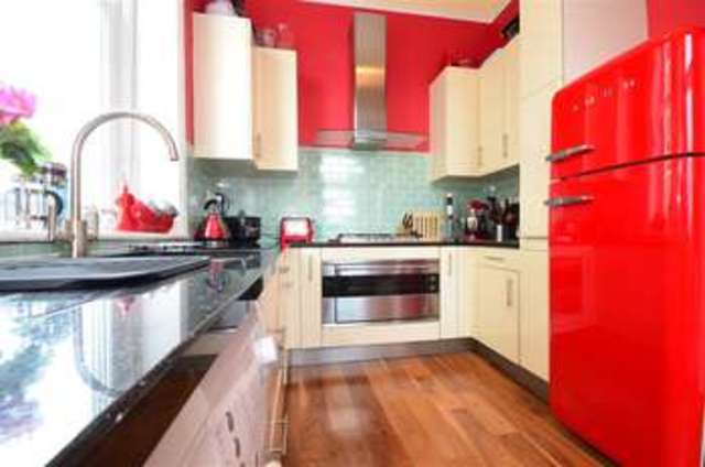  Image of 2 bedroom Apartment for sale in South Parade Southsea PO5 at Southsea Hampshire Southsea, PO5 2JF