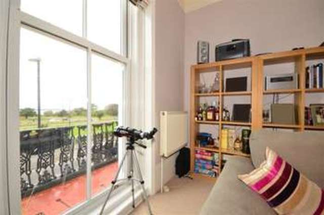 Image of 2 bedroom Apartment for sale in South Parade Southsea PO5 at Southsea Hampshire Southsea, PO5 2JF