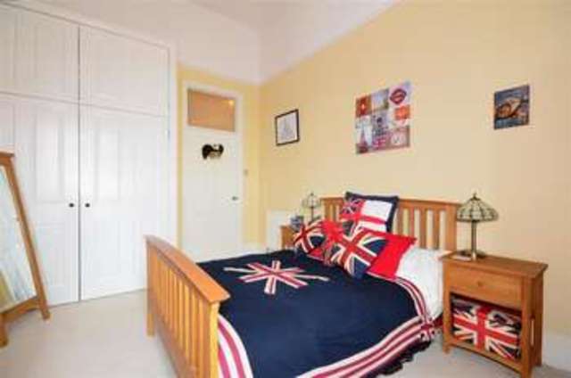  Image of 2 bedroom Apartment for sale in South Parade Southsea PO5 at Southsea Hampshire Southsea, PO5 2JF