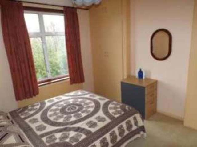  Image of 3 bedroom Semi-Detached house for sale in Greenheys Drive London E18 at South Woodford London South Woodford, E18 2HB