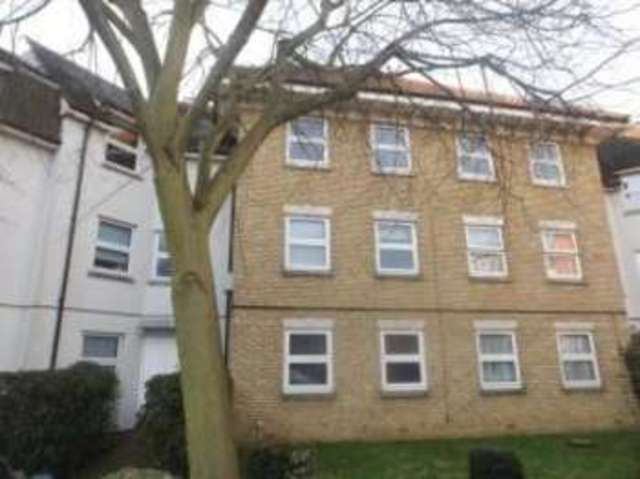 Image of 1 bedroom Flat for sale in Tallow Gate South Woodham Ferrers Chelmsford CM3 at South Woodham Ferrers Chelmsford South Woodham Ferrers, CM3 5RX