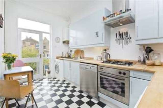  Image of 3 bedroom Maisonette for sale in Southborough Road London E9 at South Hackney London Victoria Park, E9 7EE